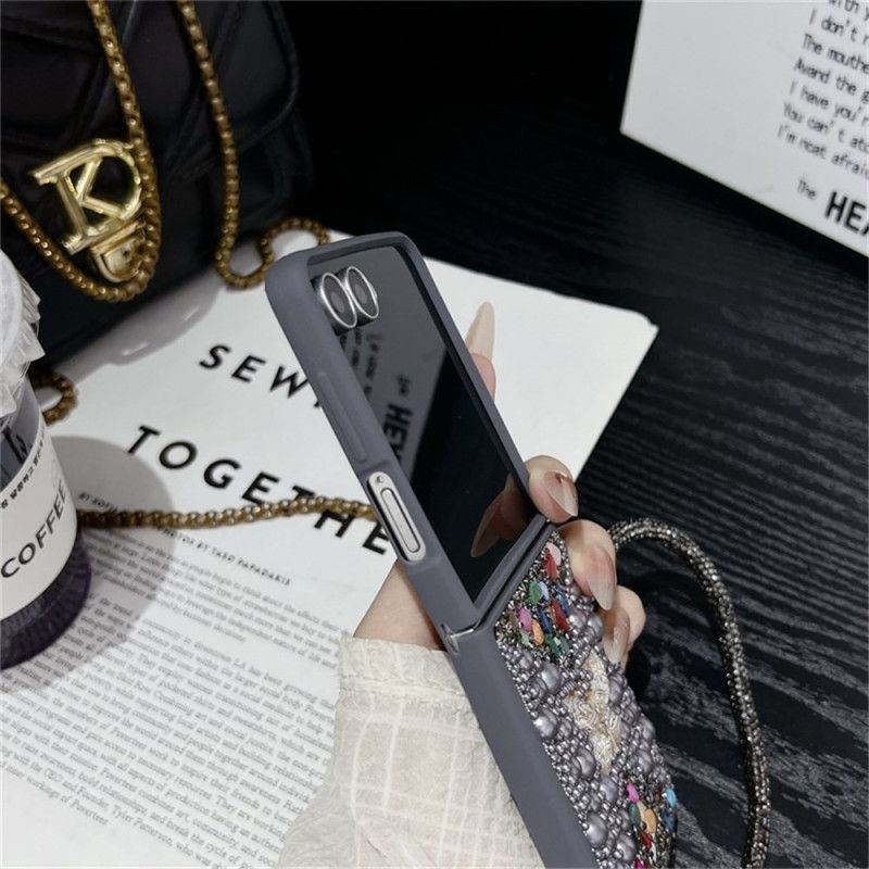 Coque Samsung Galaxy Z Flip 7 Design Paillettes et Dragonne