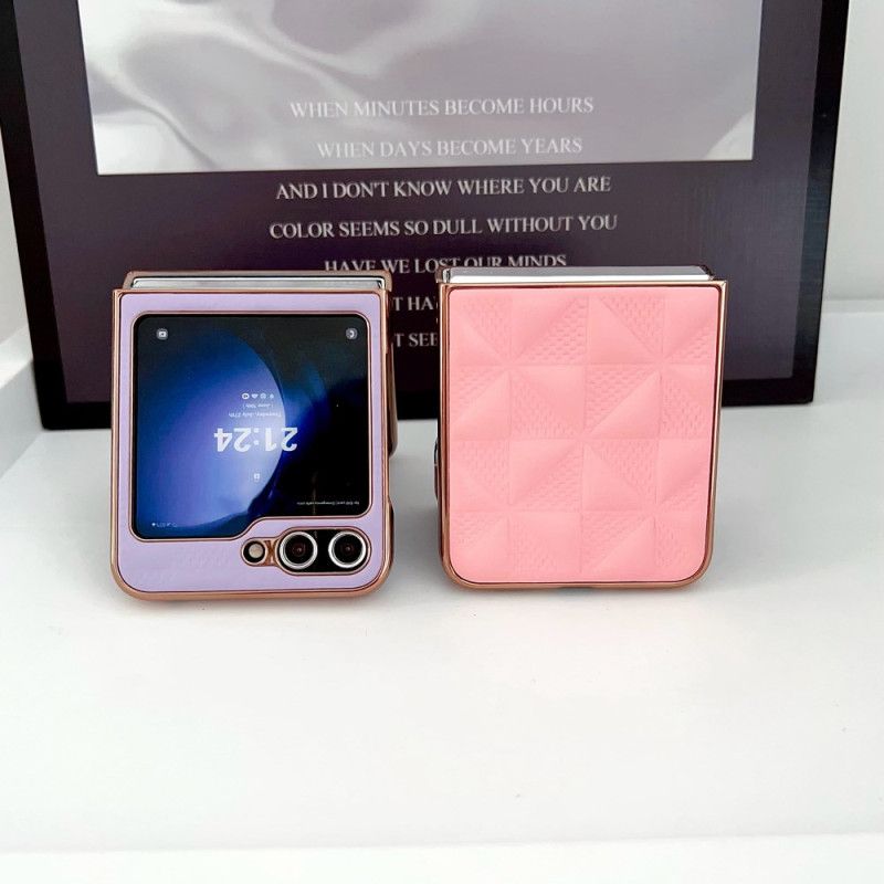 Coque Samsung Galaxy Z Flip 6 Matelassée Rebords Effet Métal
