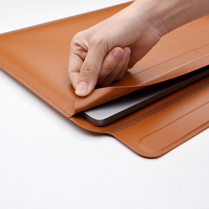 Pochette MacBook Pro 14" 2021 Skin Pro Series fonction support