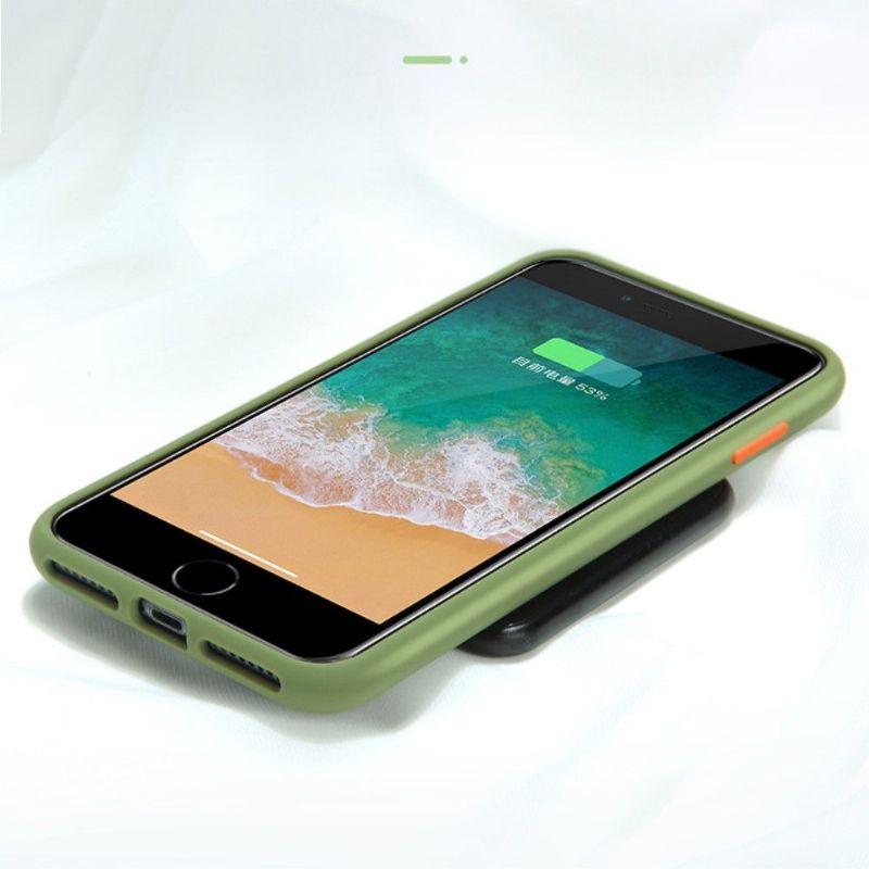 Coque iPhone SE / 8 / 7 revêtement mat contour couleur