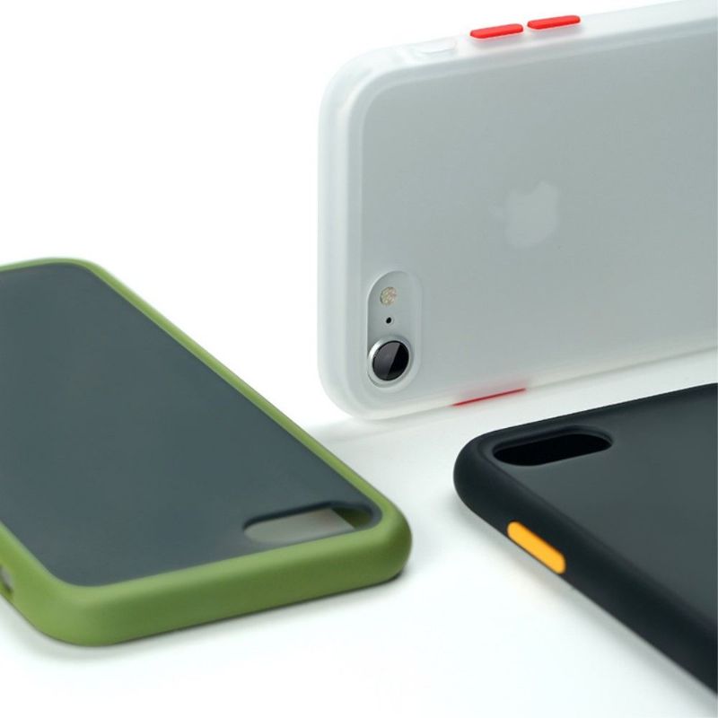 Coque iPhone SE / 8 / 7 revêtement mat contour couleur
