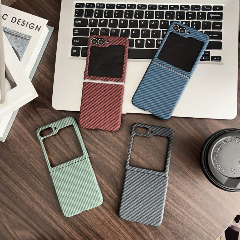 Coque Samsung Galaxy Z Flip 7 FE / Z Flip 6 Magnétique Texture Fibre Carbone