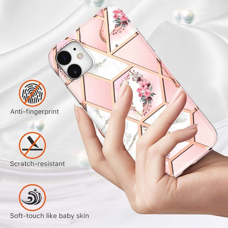 Coque iPhone 11 marbre et couronne de fleurs
